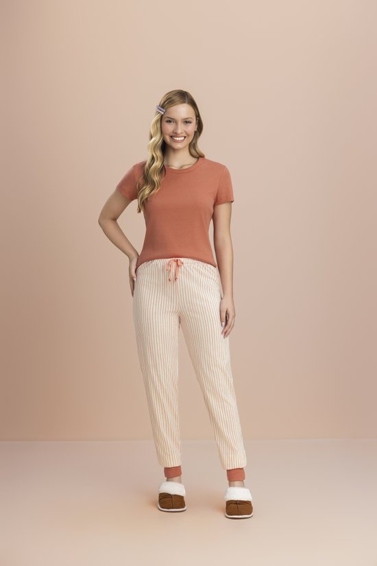 Pijama Manga Curta Com Calça Feminino Sonhos 