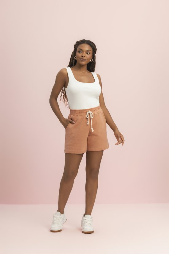 Regata Feminina Decote Quadrado Off White Essenciais Lua Encantada