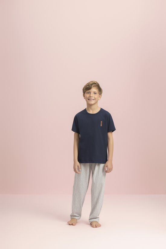 Pijama Masculino Infantil Manga Curta e Calça Pausa Lua Encantada